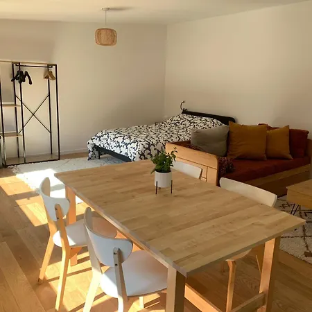 Grand Apartment *