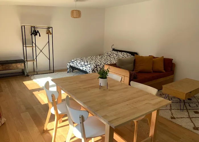 Grand Apartment *